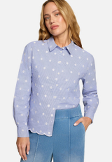 Bluse mit Streifen und Stickerei / Modellfoto Vorderseite