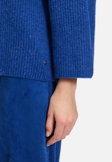Strickpullover mit Kragen / Detailbild