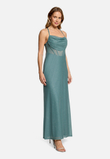 Abendkleid im Glitzer-Look / Modellfoto Vorderseite (Outfit)