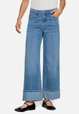 Flared Jeans  mit breitem Umschlag Style Witney 32 Inch  / Modellfoto Vorderseite