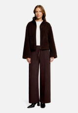 Sweatjacke langarm / Modellfoto Vorderseite (Outfit)