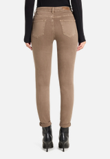 Basic-Jeans mit Waschung / Modellfoto Rückseite