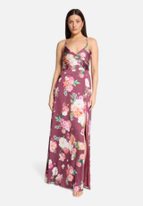 Abendkleid mit V-Ausschnitt / Modellfoto Vorderseite