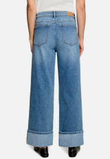 Flared Jeans  mit breitem Umschlag Style Witney 32 Inch  / Modellfoto Rückseite