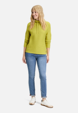 Strickpullover unifarben / Modellfoto Vorderseite (Outfit)