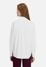 Longbluse langarm / Modellfoto Rückseite