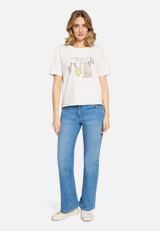 Basic Shirt mit Aufdruck / Modellfoto Vorderseite (Outfit)