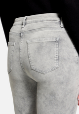 Slim Fit-Hose mit Waschung / Detailbild