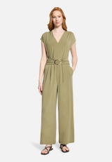 Eleganter Jumpsuit mit Raffung / Modellfoto Vorderseite