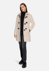 Dufflecoat mit Kapuze / Modellfoto Vorderseite (Outfit)