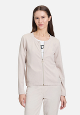 Shirtjacke mit Struktur / Modellfoto Vorderseite