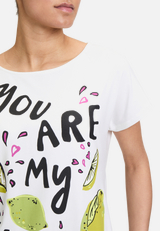 Basic Shirt mit U-Boot-Ausschnitt / Detailbild