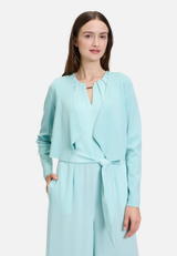 Feinstrickjacke ohne Verschluss / Modellfoto Vorderseite