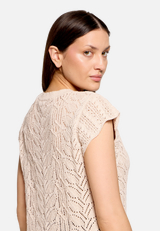 Feinstrickpullover mit Flügelärmeln / Detailbild