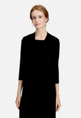 Bolero-Jacke figurbetont / Modellfoto Vorderseite