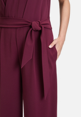 Jumpsuit mit Bindegürtel / Detailbild
