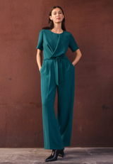 Jumpsuit mit Bindegürtel / Imagebild