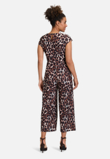 Jumpsuit kurzarm / Modellfoto Rückseite