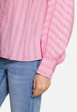 Oversize-Bluse mit Streifen / Detailbild
