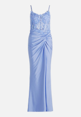 Abendkleid mit Stickerei / Vorderseite