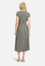 Jerseykleid mit V-Ausschnitt / Modellfoto Rückseite
