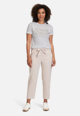 Casual-Shirt mit Aufdruck / Modellfoto Vorderseite (Outfit)