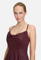 Abendkleid mit Wasserfallausschnitt / Detailbild