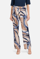 Schlupfhose mit Print / Modellfoto Vorderseite