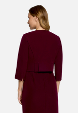 Bolero-Jacke mit Kellerfalten / Modellfoto Rückseite