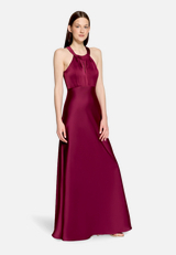 Abendkleid mit Cut-Outs / Modellfoto Vorderseite (Outfit)
