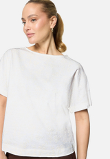 Baumwoll-T-Shirt   mit Stickerei / Modellfoto Vorderseite