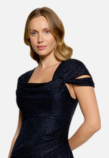 Abendkleid im Glitzer-Look / Detailbild