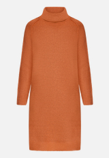 Strickkleid mit Turtle Neck / Vorderseite