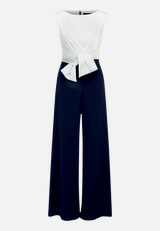 Jumpsuit mit weitem Bein / Vorderseite