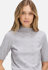 Feinstrickpullover mit Stehkragen / Detailbild