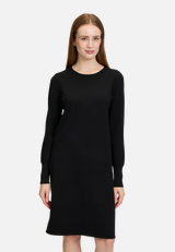 Strickkleid mit Rundhalsausschnitt / Modellfoto Vorderseite