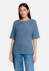 Strukturshirt mit Struktur / Modellfoto Vorderseite