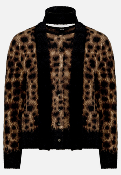 Flauschige Leo-Strickjacke mit Schal 