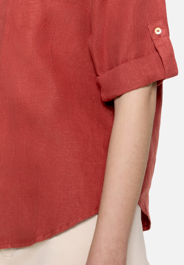 Leinenbluse mit V-Ausschnitt / Detailbild