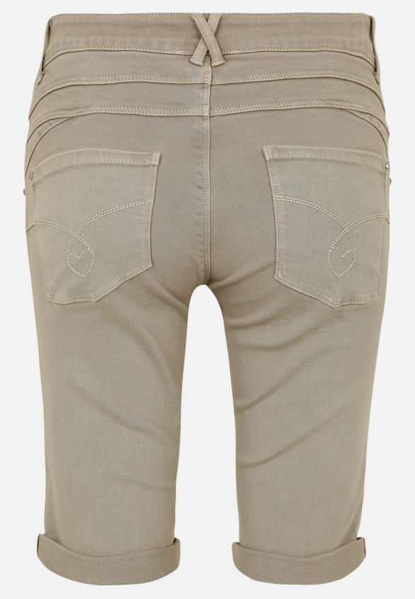 Shorts mit Stickerei / Rückseite