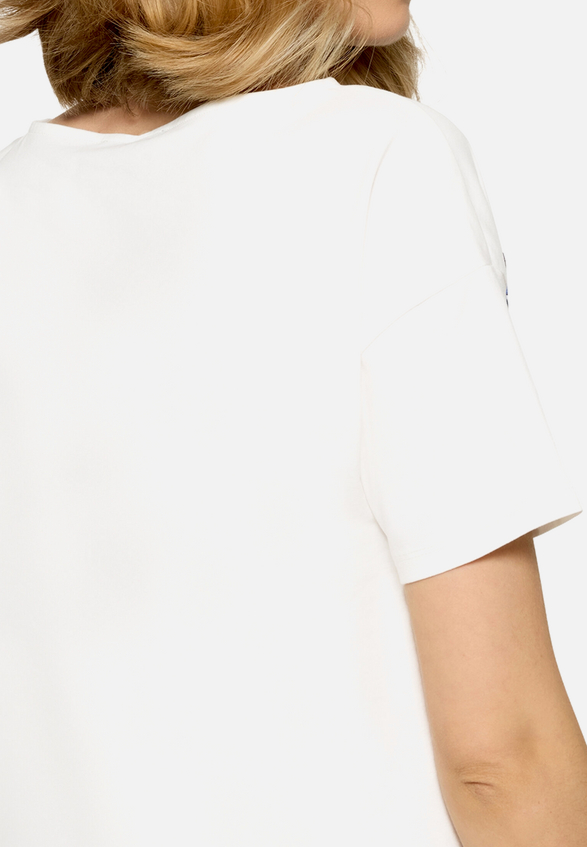 Blusenshirt mit Schleifenknoten / Detailbild