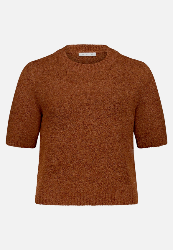 Strickpullover mit Rundhalsausschnitt / Vorderseite