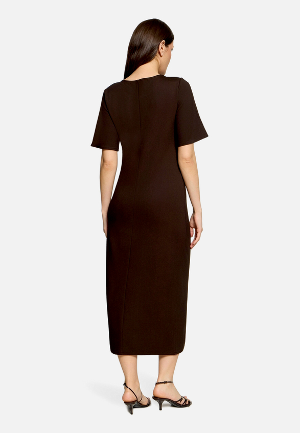 Midikleid mit Raffung / Modellfoto Rückseite