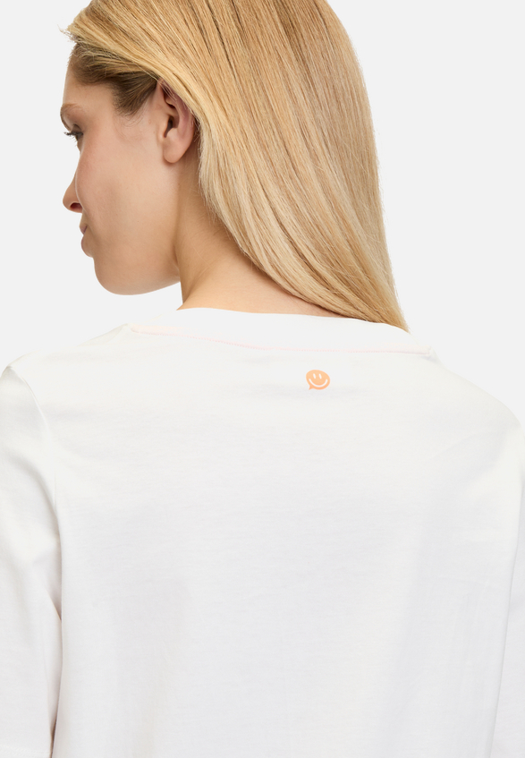 Printshirt mit Rundhalsausschnitt / Detailbild