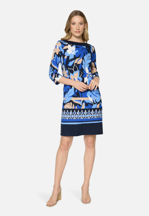 Shirtkleid mit 3/4 Arm / Modellfoto Vorderseite