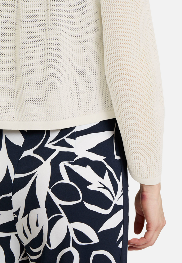 Sommer-Strickjacke mit 3/4 Arm / Detailbild