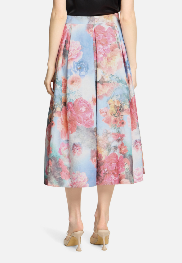 Faltenrock mit Jacquard / Modellfoto Rückseite