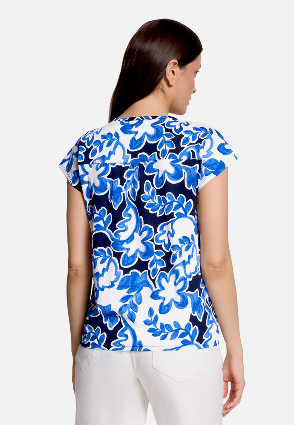 Blusenshirt mit Gummizug / Modellfoto Rückseite
