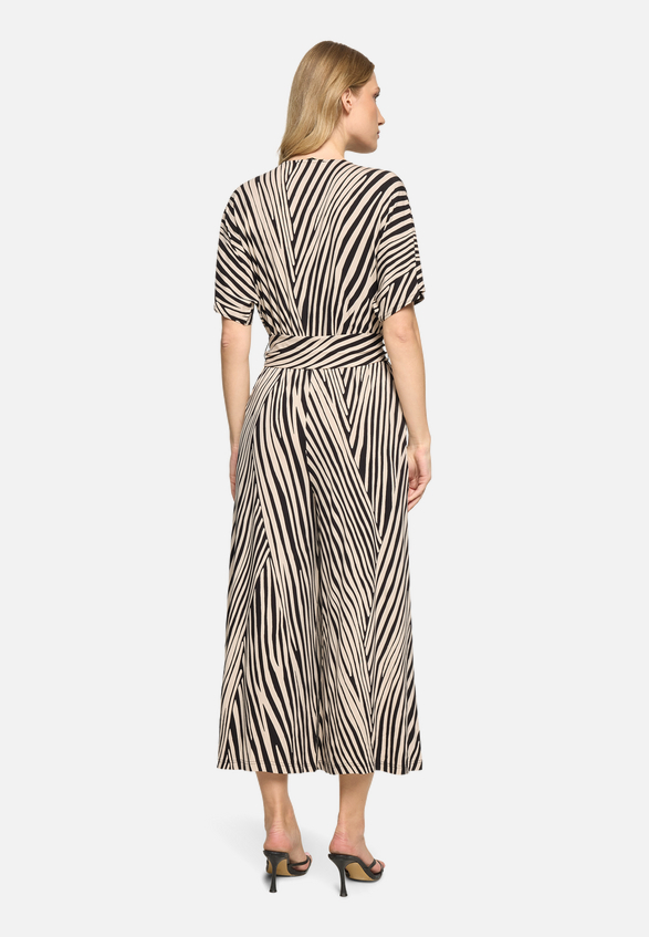 Jumpsuit mit Zebra-Print / Modellfoto Rückseite