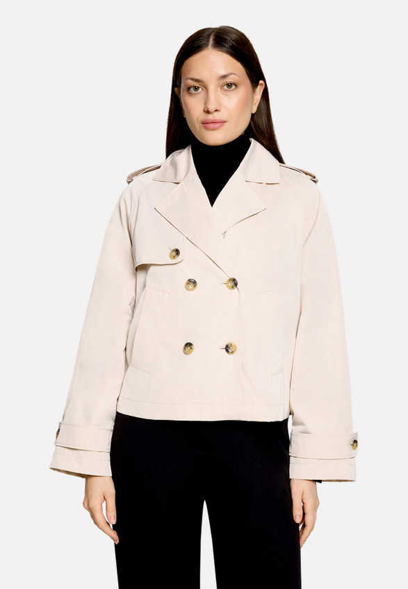 Kurzer Trenchcoat  mit Knöpfen  / Modellfoto Vorderseite